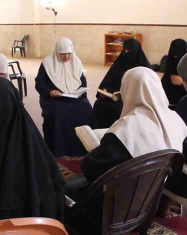 فلسطينيات يحفظن القرآن خلال عقدهنّ السّابع!