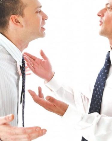 Arguing-Workers-740x431