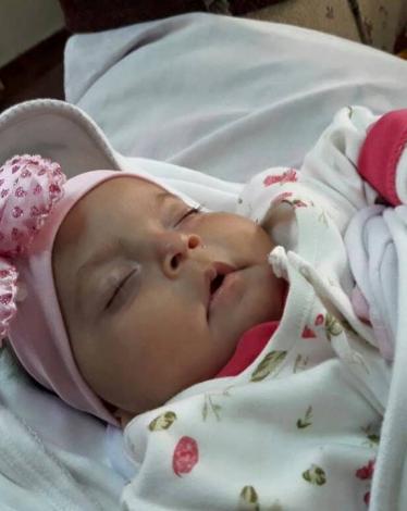 الطفلة نور معتز نصار