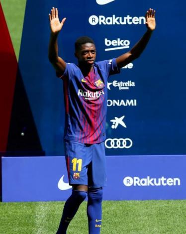 18 ألف مشجع برشلوني يرحبون بديمبلي