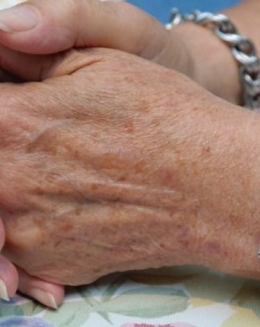 hands-195648_1280-620x349