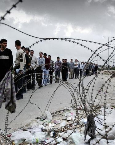 جنين: أسير يدخل عامه الرابع عشر في سجون الاحتلال