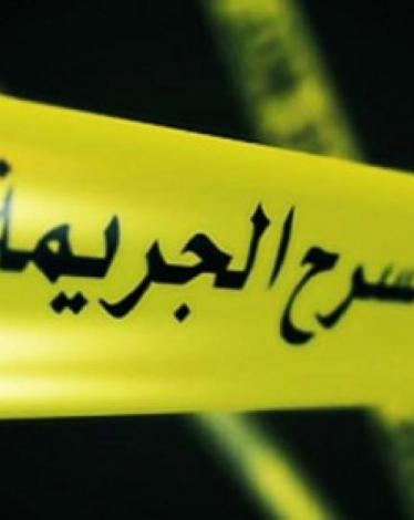 في حادث أسري مفجع، أمطر مزارع في محافظة قنا جنوب صعيد مصر 7 من أفراد أسرته بوابل من الرصاص فأرداهم قتلى في الحال. وتمكنت الشرطة من القبض على المتهم داخل منزله وعثر معه على بندقية آلية، وتبين من المعاينة أن المتهم محمد صلاح حسان فتح النار على زوجته وشقيقته