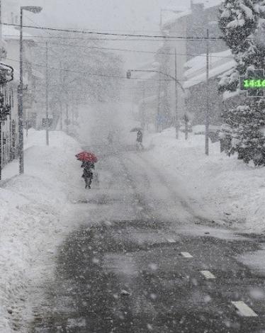 لاجئون من بين ضحايا موجة الصقيع في أوروبا
