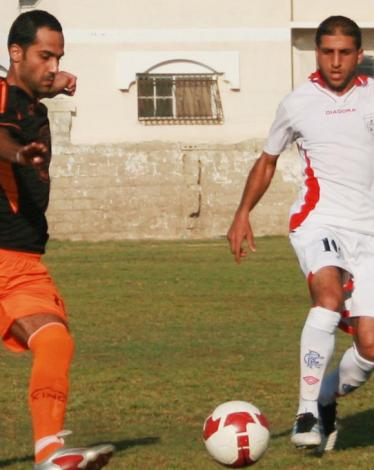 مدافع اتحاد خانيونس نبيل صيدم