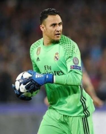 نافاس يحسم الجدل حول مستقبله مع ريال مدريد