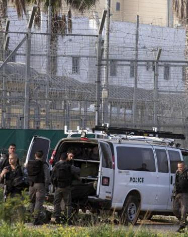 سلطات الاحتلال الإسرائيلي