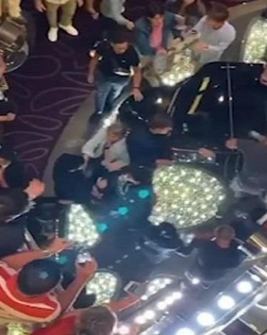 شجار عنيف على متن سفينة فاخرة بسبب "كورونا"