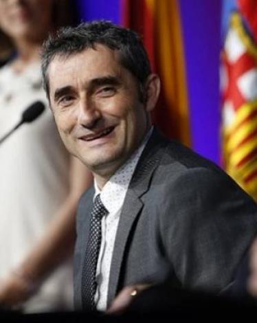 99-032229-crueff-accept-valverde-to-barcelona_700x400