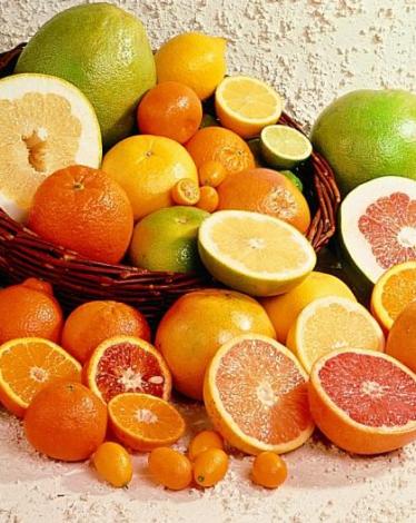 8 أسباب تدفعك للاحتفاظ بقشور البرتقال