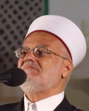 فتوى: الالتزام بتعليمات السير واجبٌ شرعي