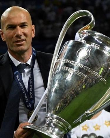 زيدان يحاول إقناع ثنائي ريال مدريد بالبقاء