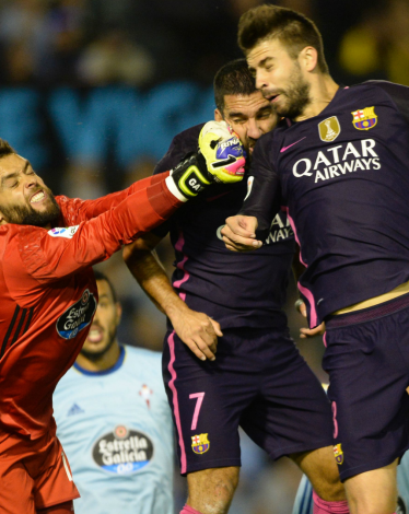 sergio-alvarez-gerard-pique-celta-barcelona-la-liga_bu5na4xj42d51jv25cgnl3o2p