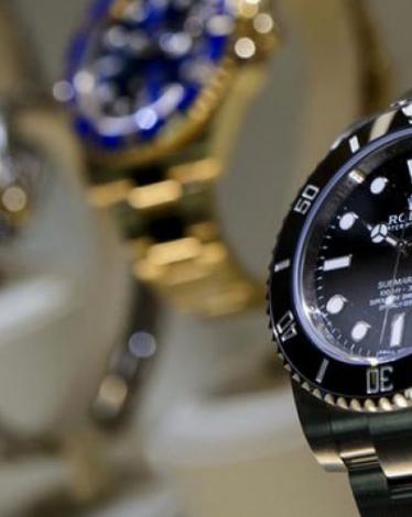 الساعات السويسرية