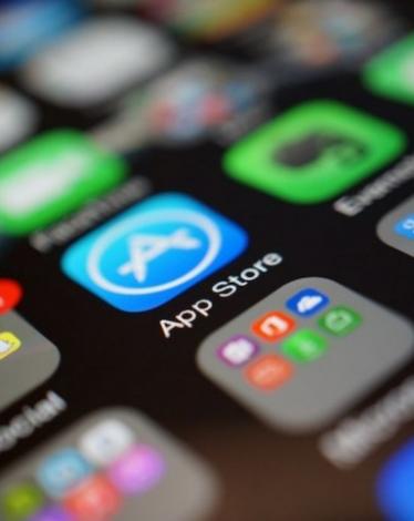 آبل تمنع إدراج كلمة “Free” في أسماء التطبيقات