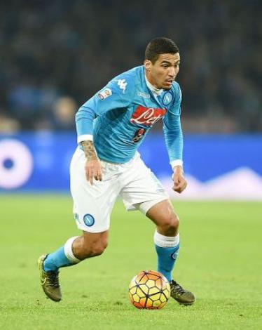 نابولي يفقد لاعب وسطه في أهم 3 مباريات بالموسم