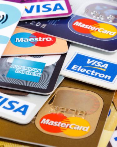 بطاقات الائتمان