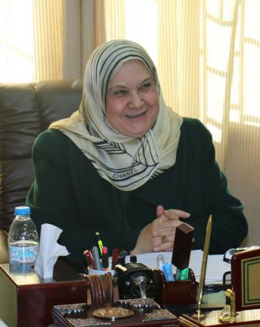 وزيرة شؤون المرأة