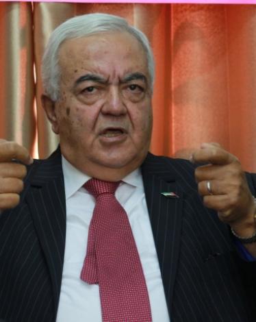 وزير العمل الفلسطيني مأمون أبو شهلا