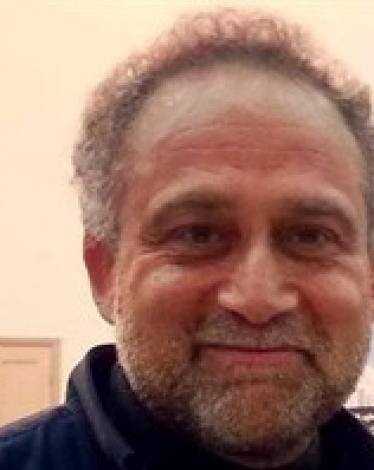 الكاتب حيدر عيد
