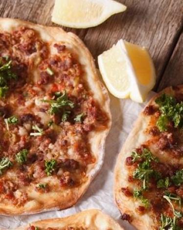 صفيحة اللحم والطماطم