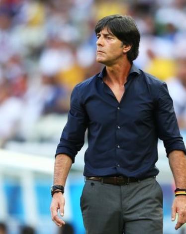 large-يواكيم-لوف-يمدد-عقده-مع-المنتخب-الألماني-حتى-مونديال-2018-21941