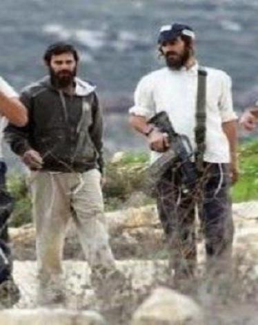 مستوطنون يعتدون بالضرب على شاب في الأغوار