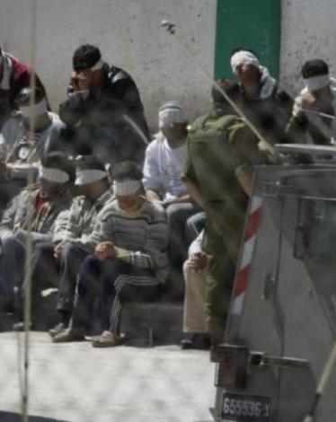 اعتقال قوات الاحتلال أسرى فلسطينيين