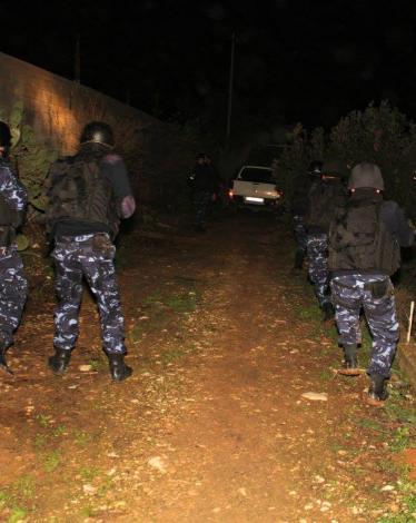 ضبط مواد مخدرة وسلاح ناري في نابلس