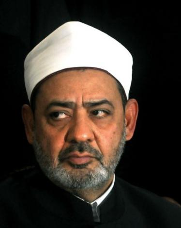 شيخ الأزهر يحذر أمريكا من خطورة الإصرار على قرارها