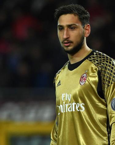 لماذا رفض دوناروما تمديد عقده مع ميلان؟