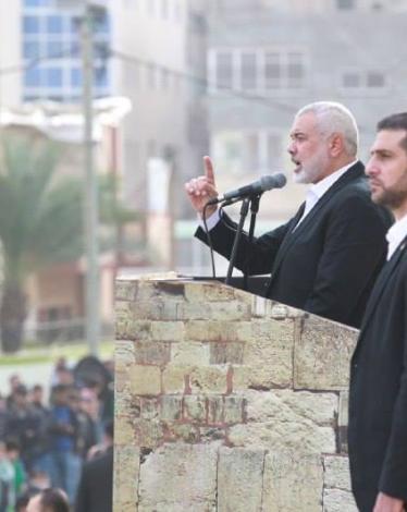أوزيل على مقاعد بدلاء آرسنال أمام ساوثهامبتون