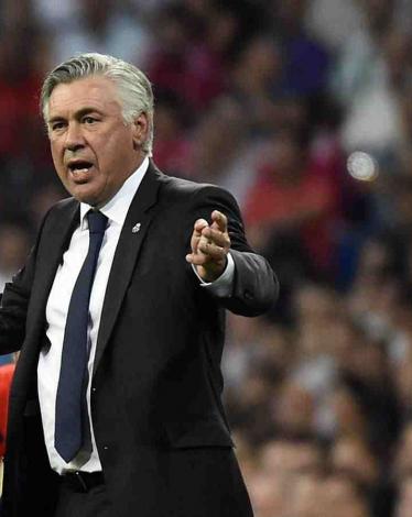 أنشيلوتي يتغزل في ريال مدريد