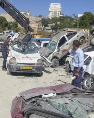 إتلاف 197 مركبة غير قانونية في الخليل وجنين