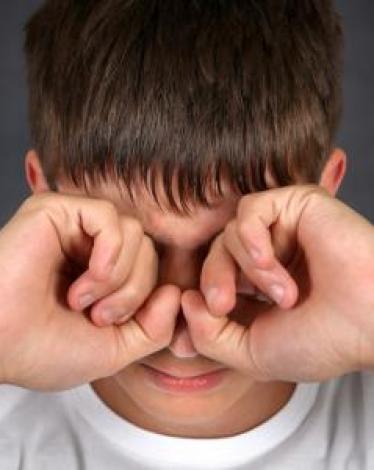 ما_هي_أسباب_زغللة_العين