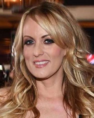 5e47e73342360452f4126051