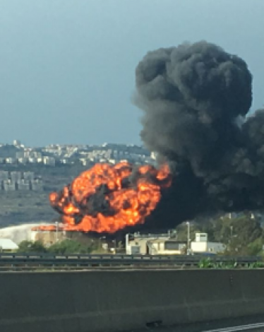 حريق في مصافي تكرير النفط بحيفا