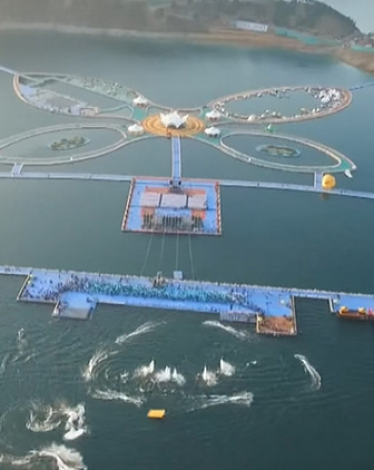 ممر مائي عائم في الصين