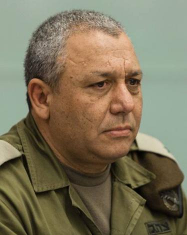 قال قائد أركان جيش الاحتلال غادي آيزنكوت خلال مراسم إحياء ذكرى قتلى معارك “إسرائيل” التي أجريت في حائط البراق بالقدس: 
