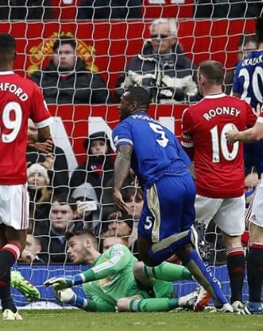 old-trafford-goal-large_trans-qVzuuqpFlyLIwiB6NTmJwfSVWeZ_vEN7c6bHu2jJnT8