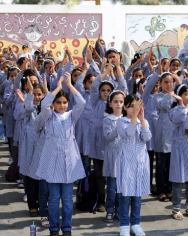 طالبات في مدارس الأونروا