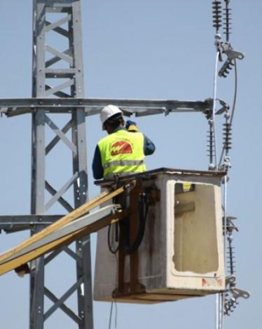 انقطاع خطي كهرباء أحدهما مصري وآخر إسرائيلي