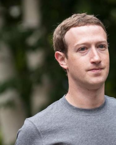1516104360032-1515776229824-mark-zuckerberg-facebook