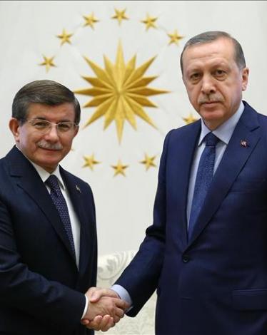 أردوغان يقبل إستقالة رئيس الوزراء داود أوغلو