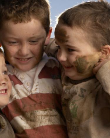 n-PLAYING-OUTSIDE-KIDS-MUD-large570