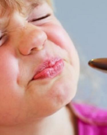 كيفية_إعطاء_الدواء_للأطفال