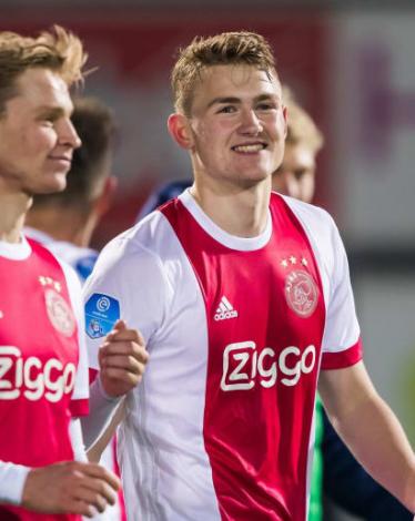 dutch-eredivisie-pec-zwolle-v-ajax-5b2babbf73f36c5218000001