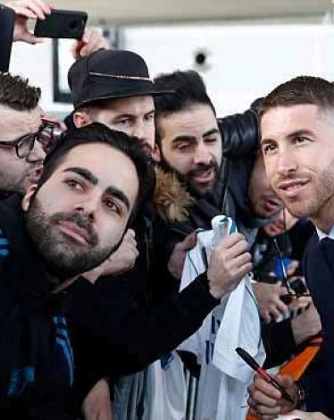 ريال مدريد يصل باريس