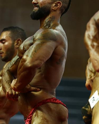 رفع الأثقال وكمال الأجسام