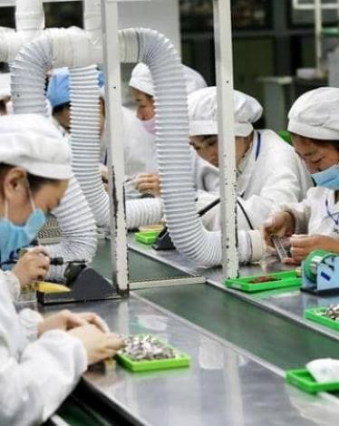 بعد صدمة كورونا.. دول تدفع للشركات لنقل مصانعها من الصين